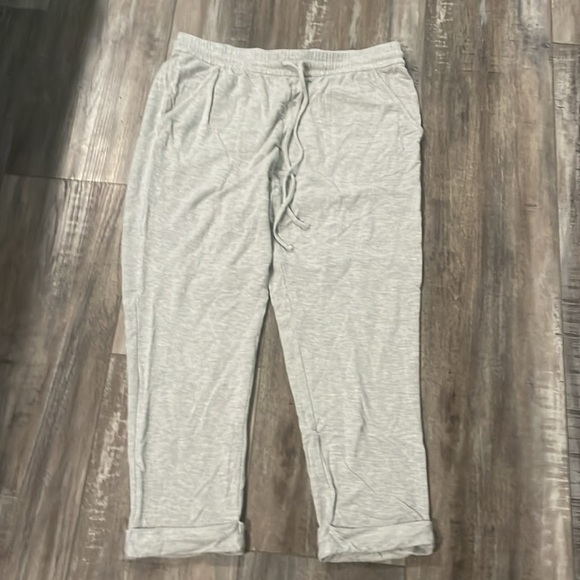 Vineyard Vines Super Soft pajamas gray women’s medium bottom/small top - Picture 6 of 11